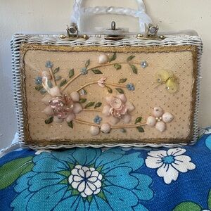 Princess by atlas white Floral Wicker bag